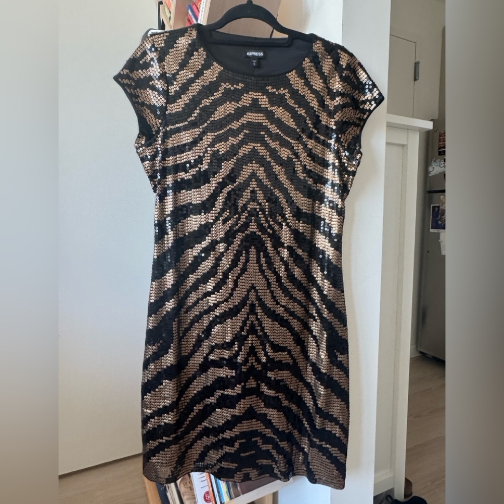 Women’s dress